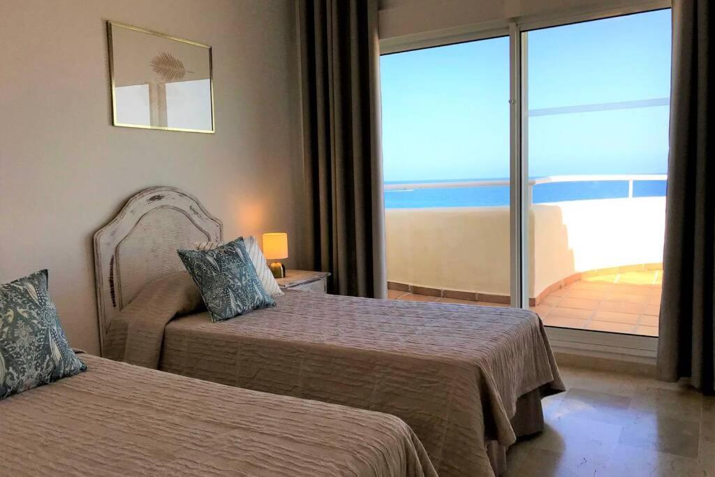 Penthouse Bermuda Beach 2 Estepona Exterior photo